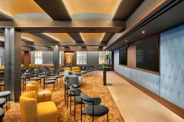 Green Rooms Hotel - image 2