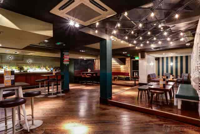 Green Rooms - image 2