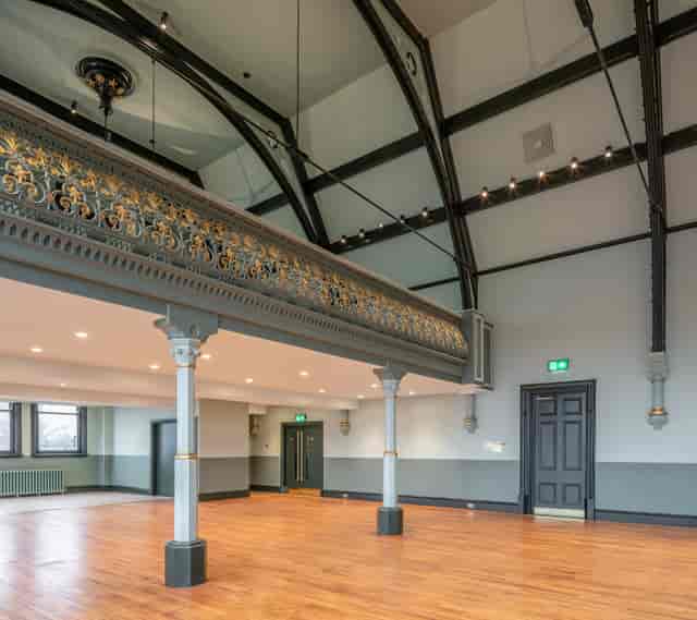 Stretford Public Hall - image 3