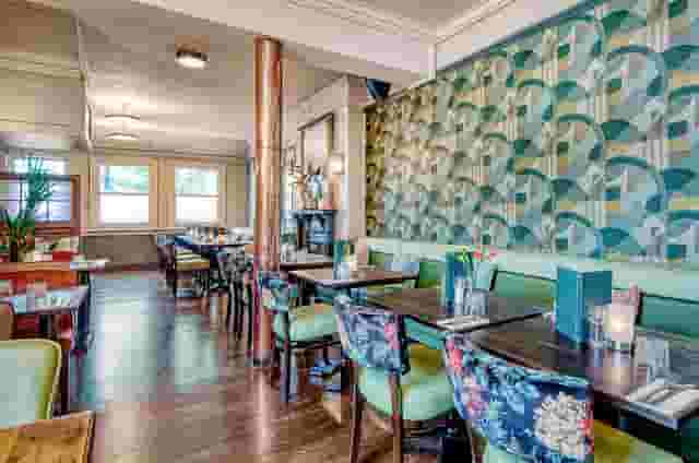 Main Pub & Restaurant