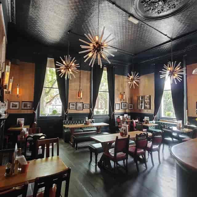 The Crown Tavern - image 2