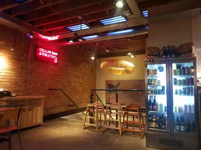 Purecraft Bar & Kitchen - image 2
