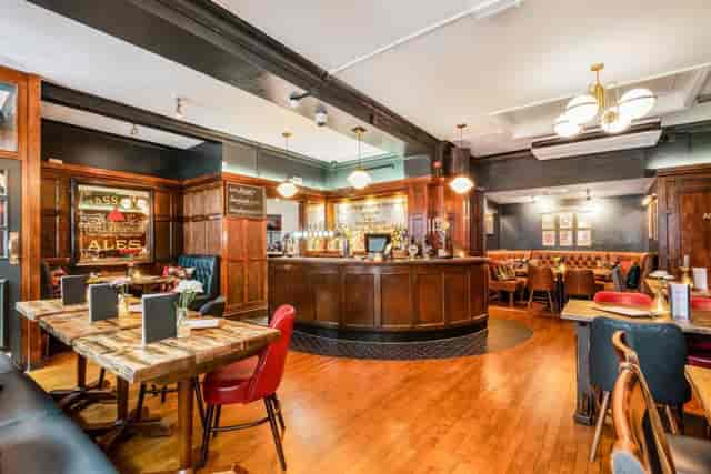 The Carpenters Arms - image 2
