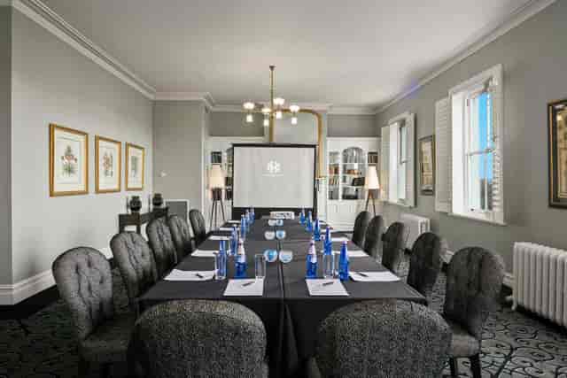 Hydro Majestic Hotel - image 3