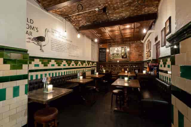 The Lamb Tavern - image 3