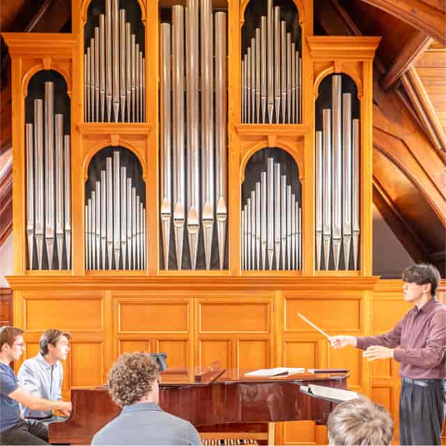 Piano Studio at Kensington - image 2