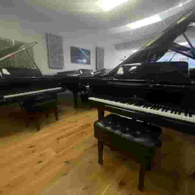 Grand Piano Rooms