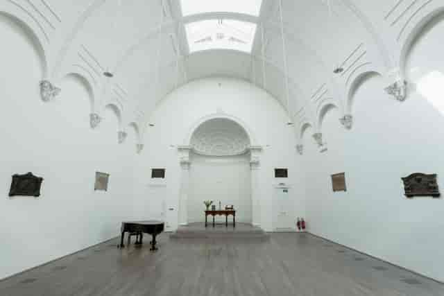 Swiss Church in London - image 2
