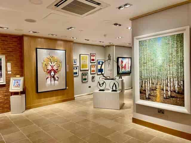 Clarendon Fine Art Marlow - image 2