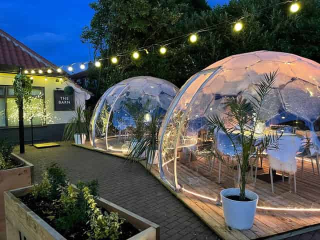Dome Dining Pods