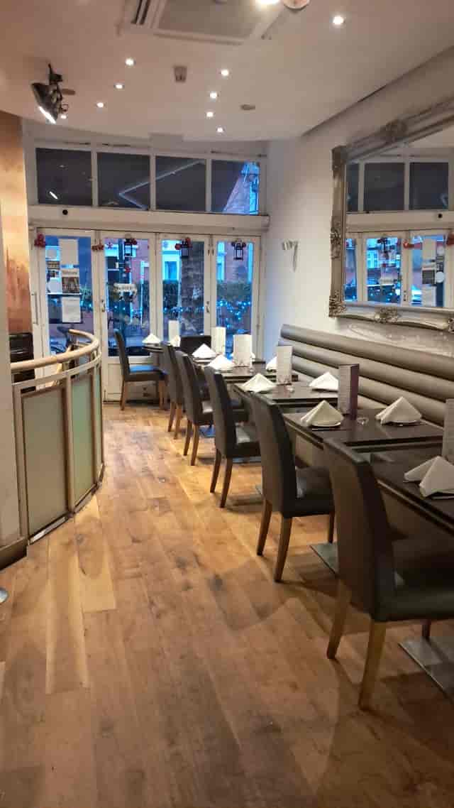 Rara Kew - image 3