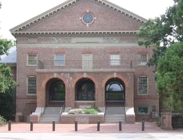 Memorial Hall - image 2