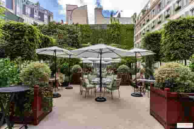 Salon Versalles
