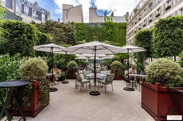 Salon Versalles