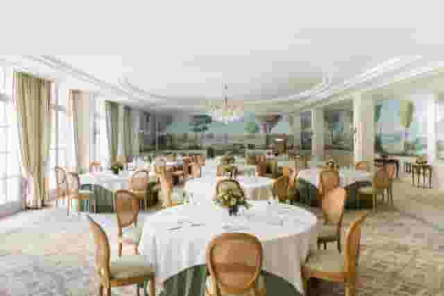 Salon Versalles