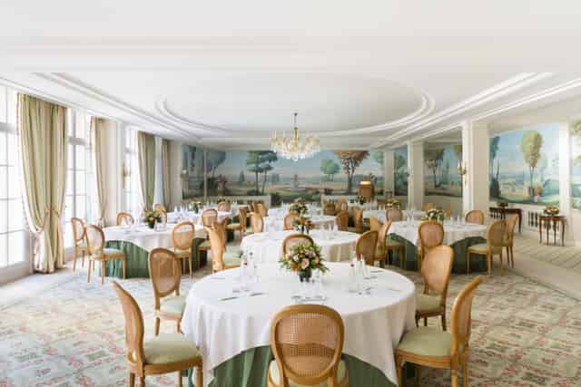 Salon Versalles