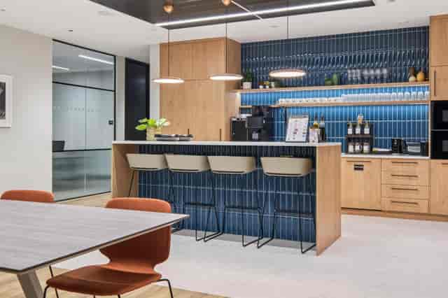 15 Fitzroy Street - image 3
