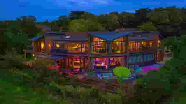 Hundred House