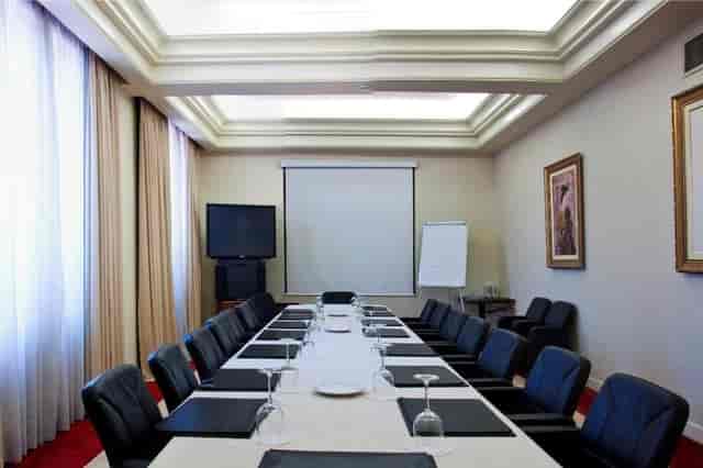 Theoxenia Palace Hotel - image 3