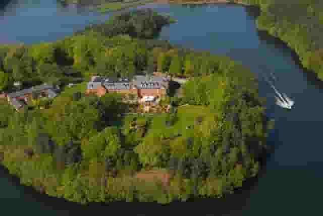 Nunsmere Hall