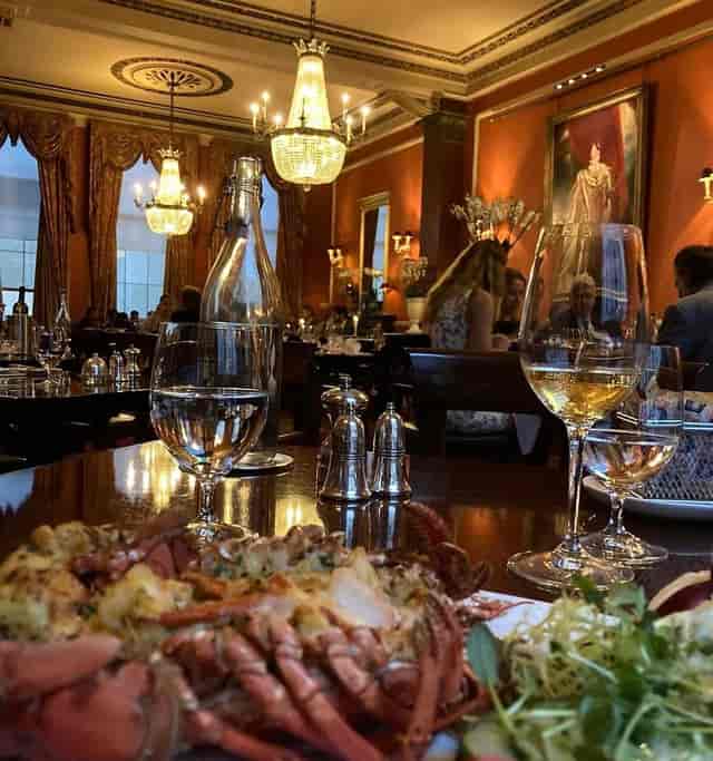 Oxford and Cambridge Club - image 2