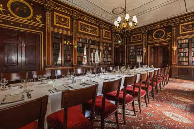 Oriental Club - image 3