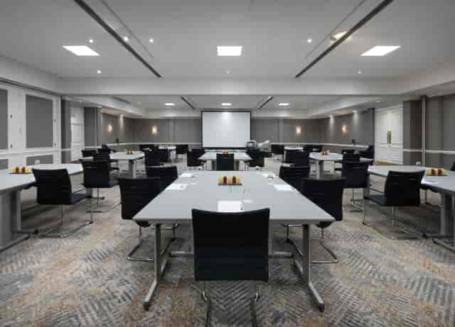 Delta Hotels Heathrow Windsor - image 2