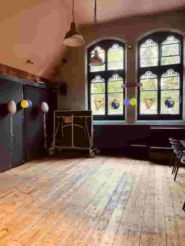 256 Fallowfield