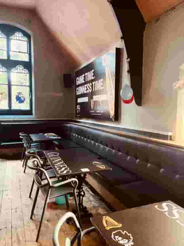 256 Fallowfield