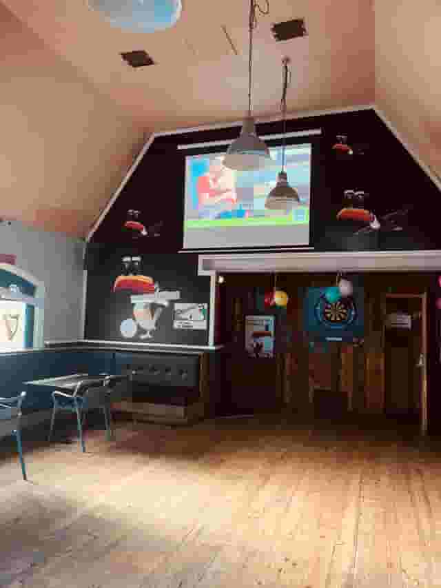 256 Fallowfield