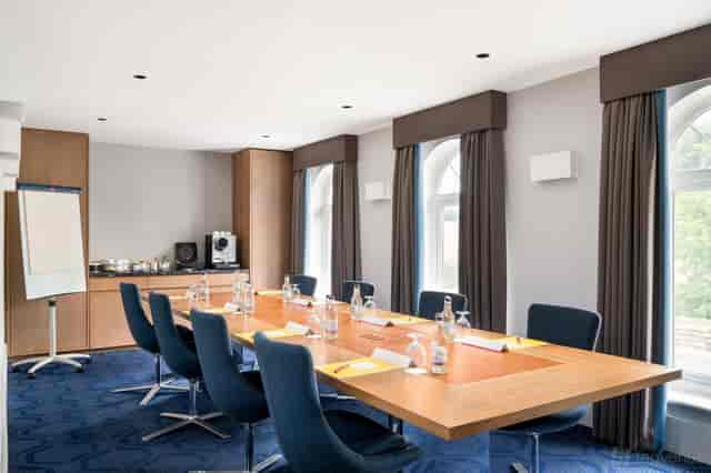 Beaconsfield Masonic Centre - image 2