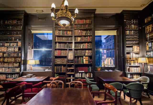 The Portico Library - image 3