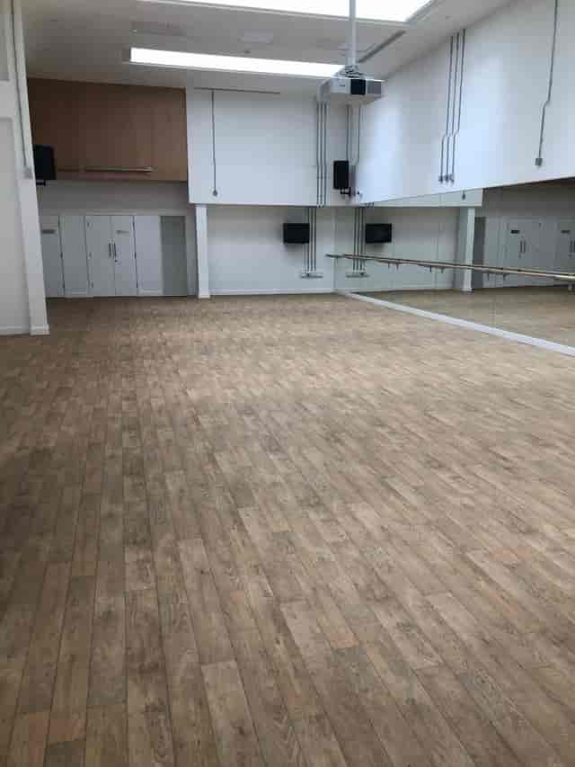 Acton Gardens Community Centre - image 2