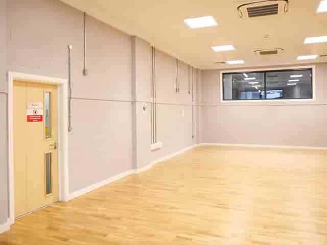 Acton Gardens Community Centre - image 3
