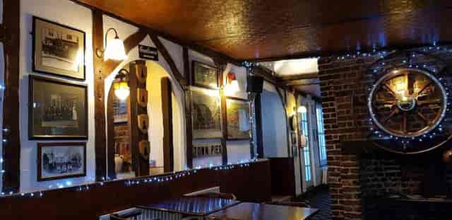 Three Daws - image 3