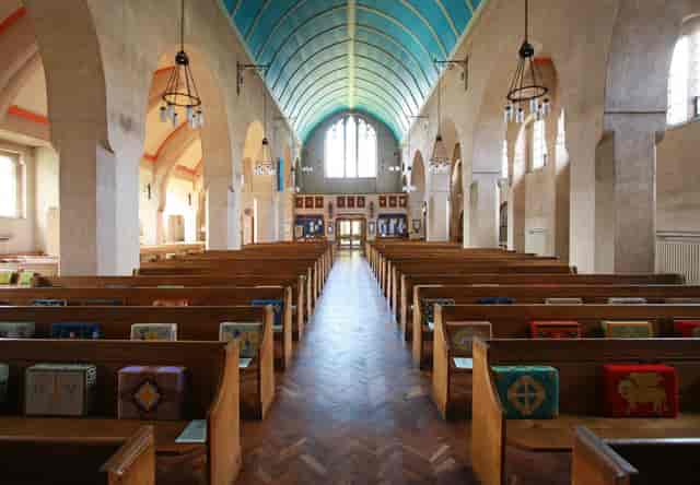 Bromley Parish Church - image 2