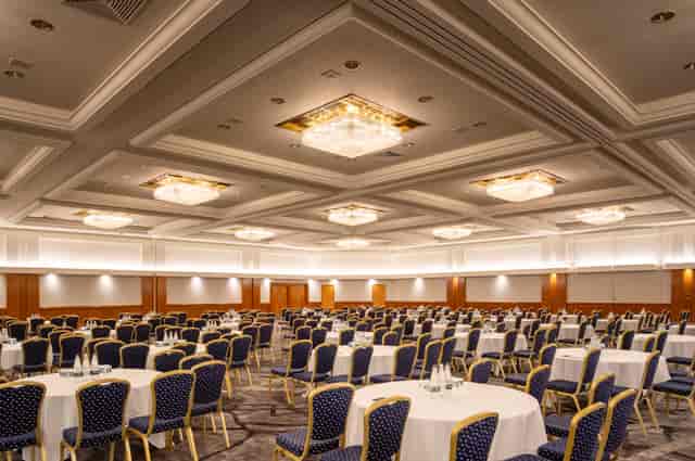Hilton Birmingham Metropole - image 2