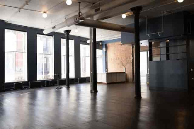 The Sixth Floor Loft - image 3