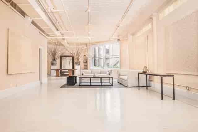 The Sixth Floor Loft - image 2