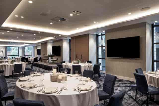 Crowne Plaza Sydney Darling Harbour - image 2