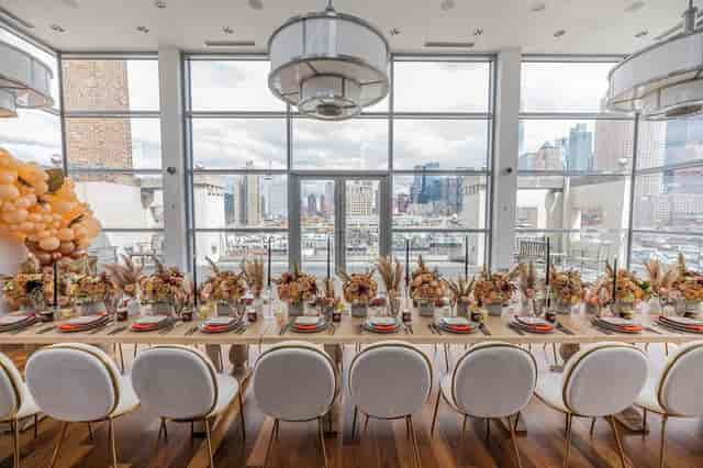 Penthouse Daylight Studio - image 3