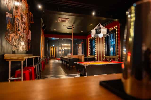 Sideshow Gaming Bar