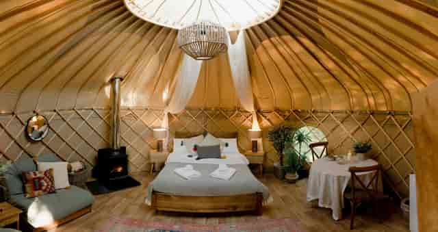 Yurtshire Eavestone Lake - image 2