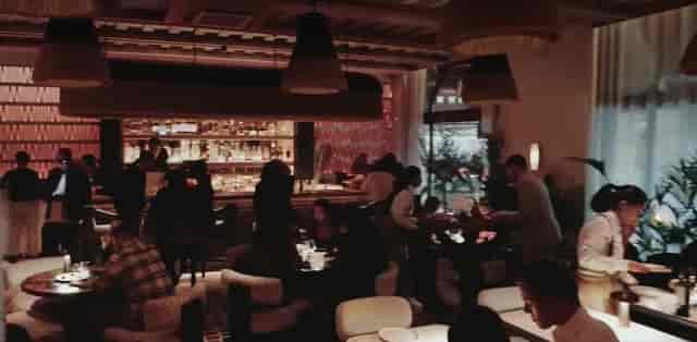 FENIX Mayfair - image 2