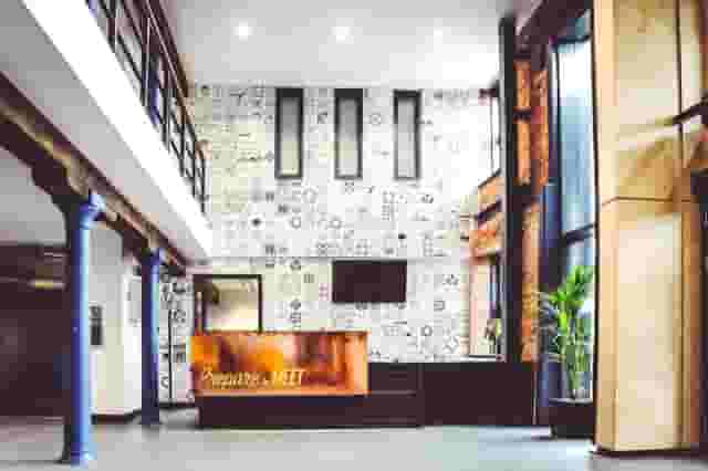 Welcome Lounge