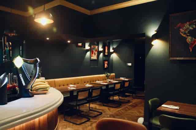 The Lamp House - image 3