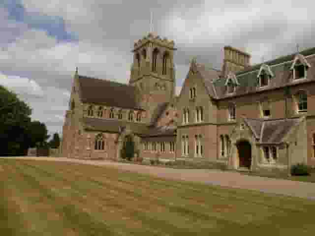 Hedley Lodge