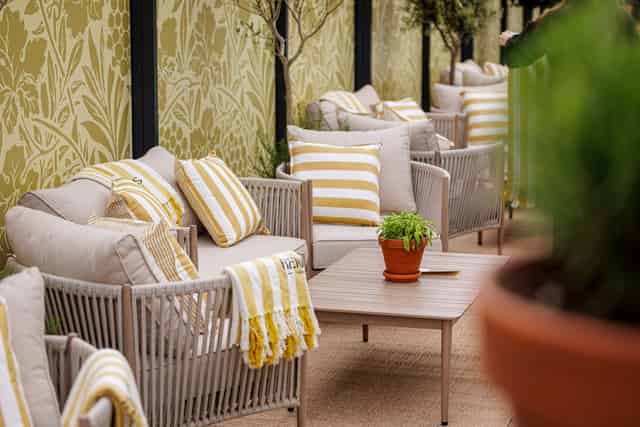 Outdoor roof terrace