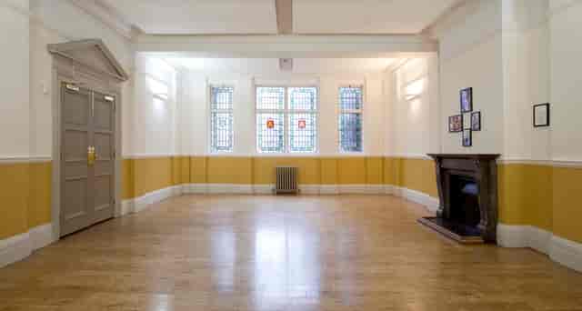 Mayor's Parlour in Shoreditch Town Hall: bright event space for meetings and workshops.