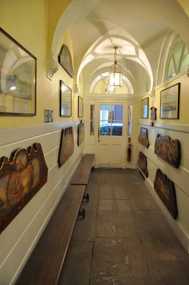 Silver Room